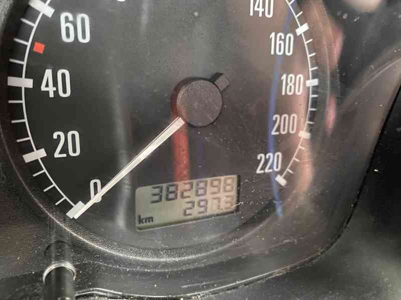Škoda octavia 1.9 TDI - foto 7