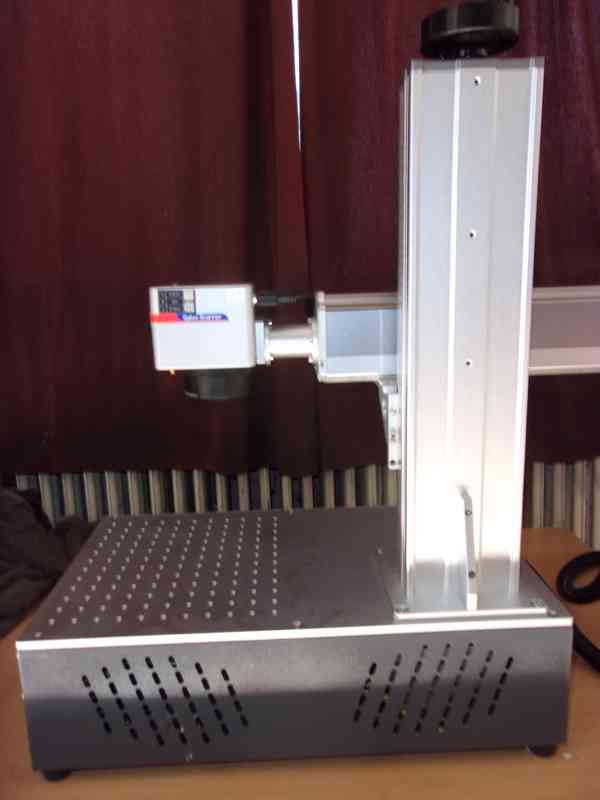30w fiber laser gravírka, Raycus - foto 2