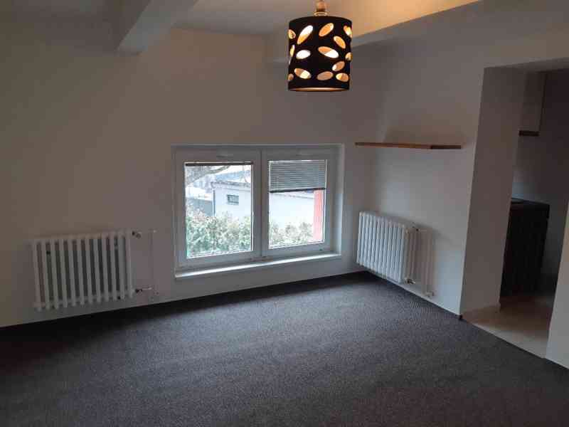 Pronájem bytu 1+kk, Zábřeh - foto 2