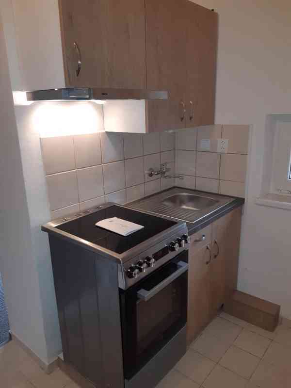 Pronájem bytu 1+kk, Zábřeh - foto 3