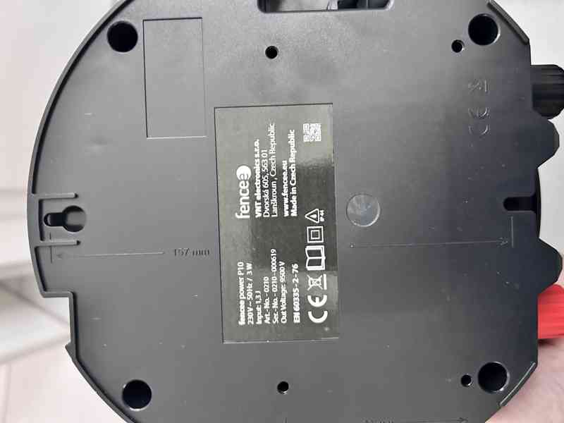 Zdroj pro elektrický ohradník Fencee power P10 - do 8 km - foto 3