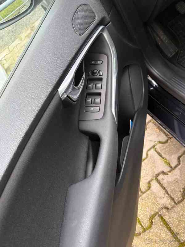 Volvo V40 1,6   Prodám - foto 3