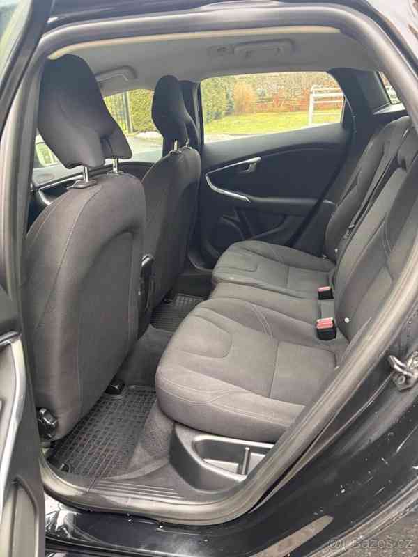 Volvo V40 1,6   Prodám - foto 8
