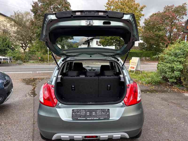 Suzuki Swift 1.2i Club 4x4 benzín 69kw - foto 8