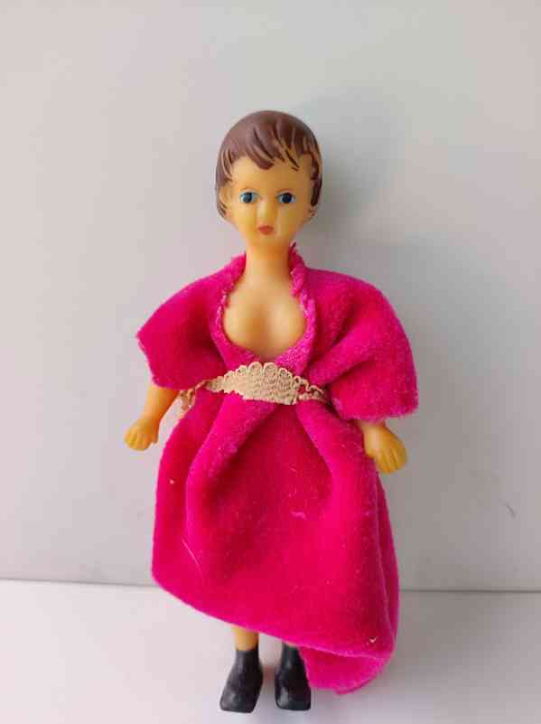 Retro dětská panenka