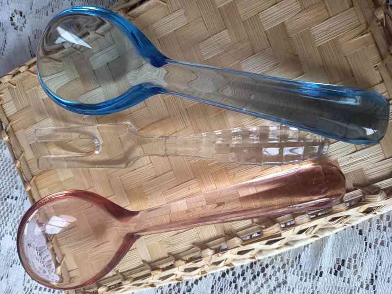 Prodám krásné robustní salátové lžíce a vidličku  - foto 5