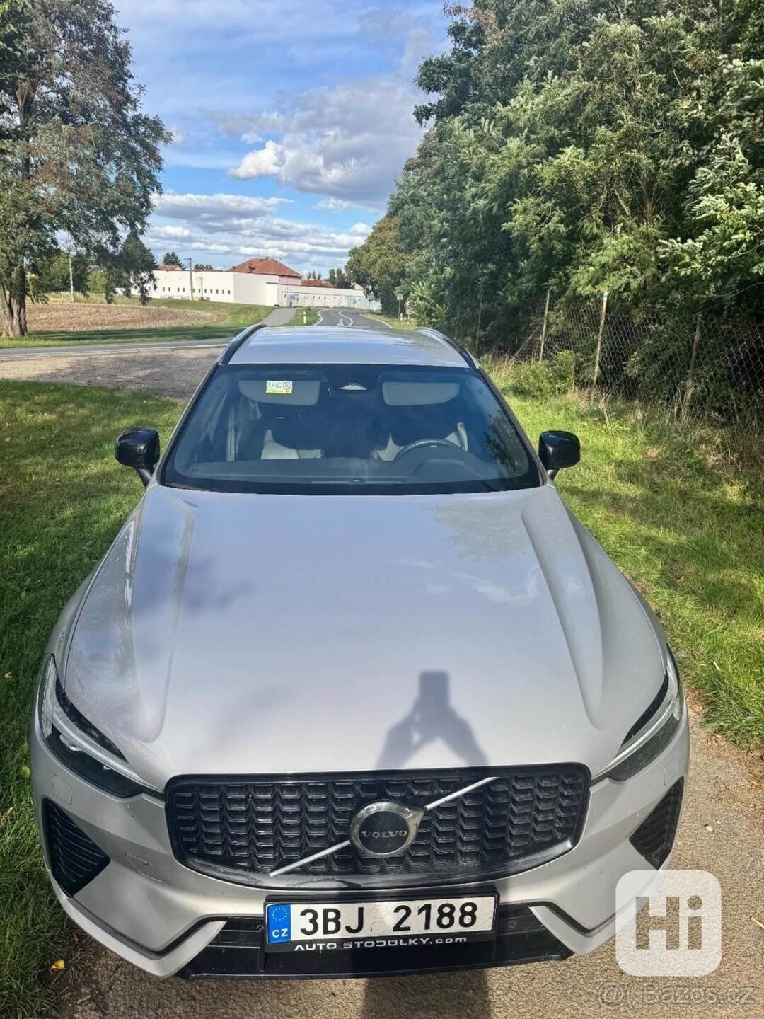Volvo XC60 B4 D PLUS DARK - foto 1