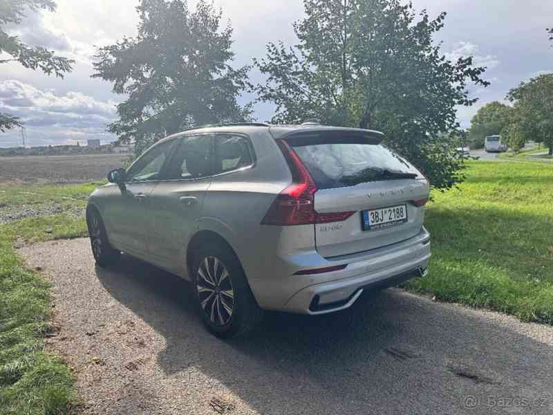 Volvo XC60 B4 D PLUS DARK - foto 17