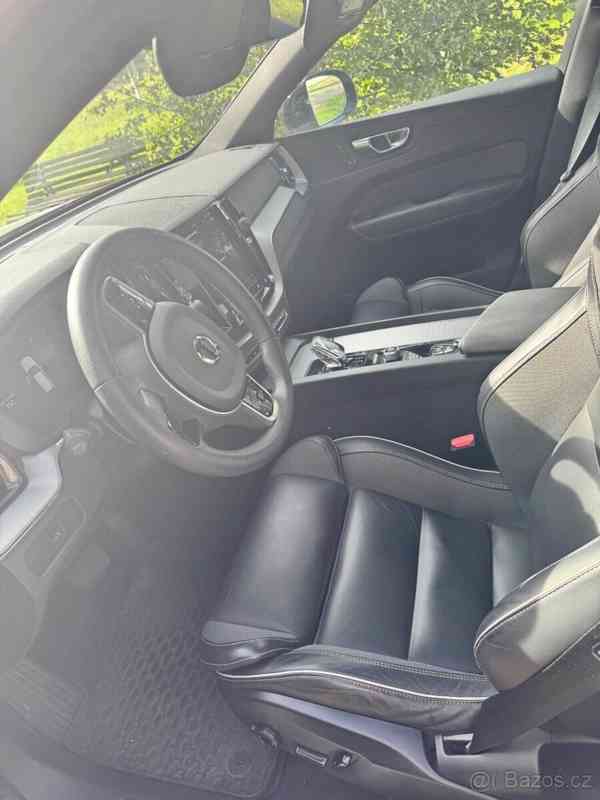 Volvo XC60 B4 D PLUS DARK - foto 16