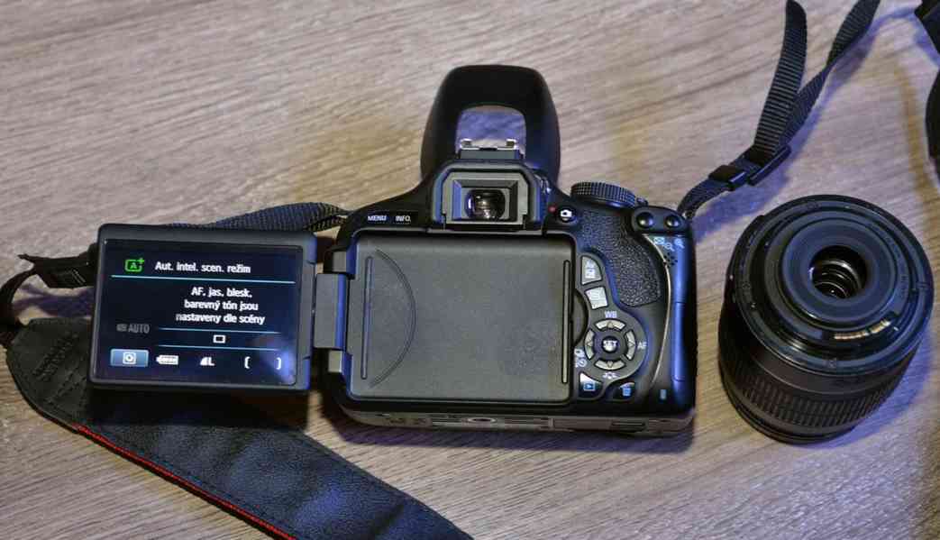 Canon EOS 600D + EFS 18-55mm jen 4000 Exp. - foto 5