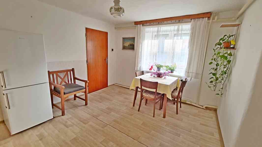 Prodej slunného domu 200 m2 s pozemkem 1033 m2 v Přemyslovic - foto 6