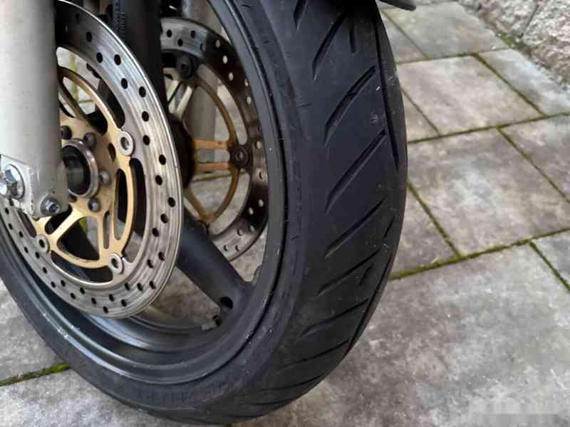 Honda CB Hornet 600 2002 - foto 12