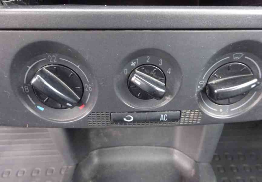 Škoda Fabia 1.9 SDI r.v.2002 (47 KW) KLIMA stk:2/2028 - foto 12