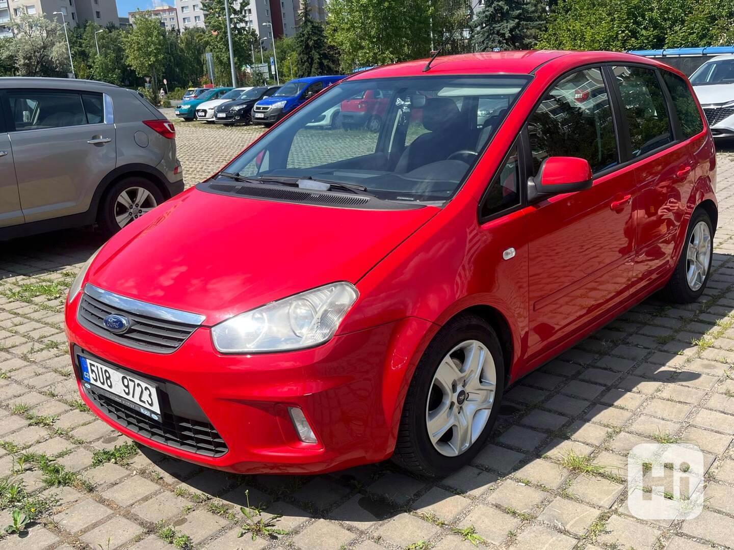 Prodám červený Ford C-MAX kombi, 1.6, nebouraný - foto 1
