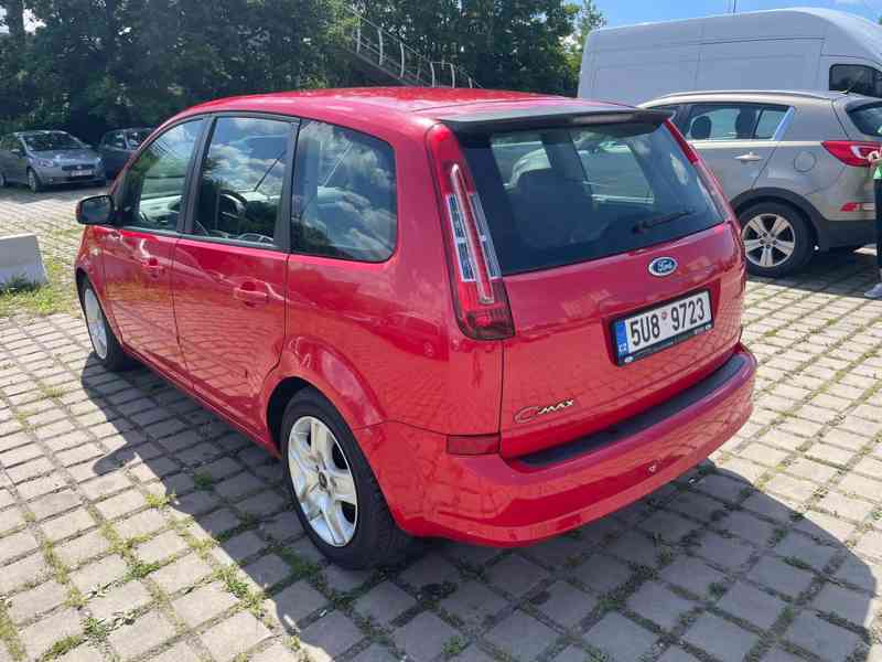 Prodám červený Ford C-MAX kombi, 1.6, nebouraný - foto 4