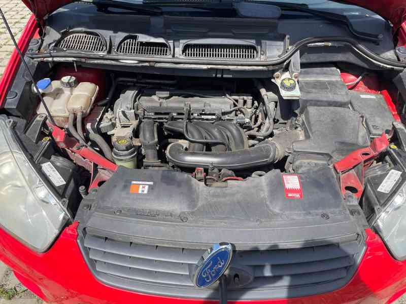 Prodám červený Ford C-MAX kombi, 1.6, nebouraný - foto 13