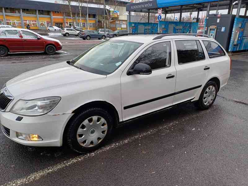 Škoda Octavia combi 1,6 TDi 2011 - foto 4