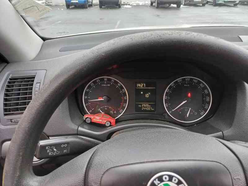 Škoda Octavia combi 1,6 TDi 2011 - foto 2