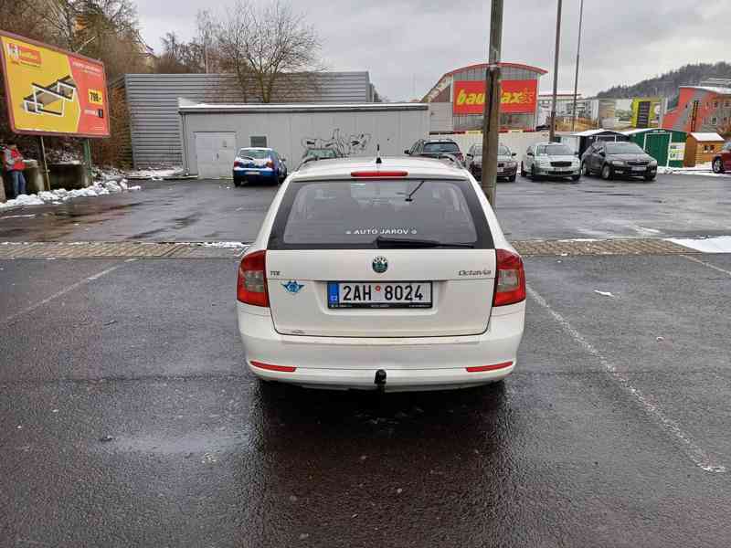 Škoda Octavia combi 1,6 TDi 2011 - foto 8