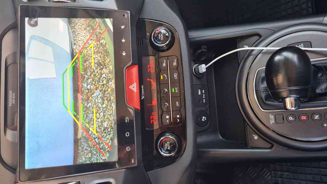 Kia Sportage 3 AWD 2010 2.0 CRDi 100kW - foto 4