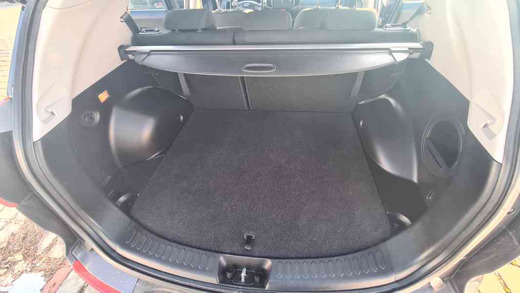 Kia Sportage 3 AWD 2010 2.0 CRDi 100kW - foto 5