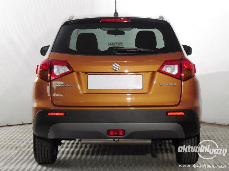 Suzuki Vitara 1.6, benzín, rok 2018 - foto 8