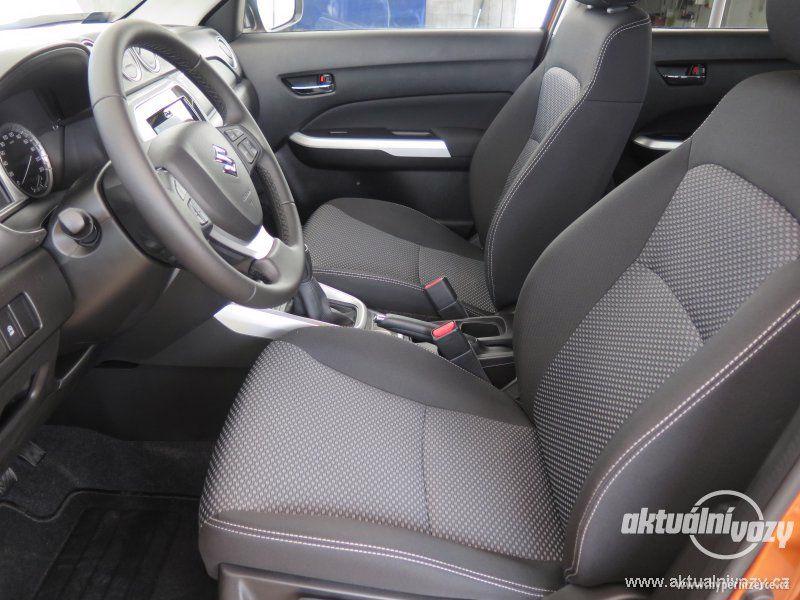 Suzuki Vitara 1.6, benzín, rok 2018 - foto 9