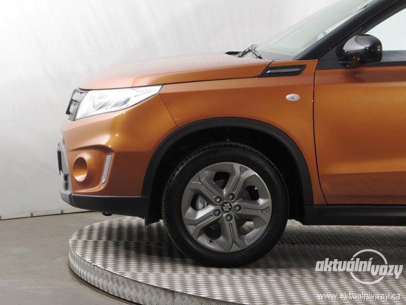 Suzuki Vitara 1.6, benzín, rok 2018 - foto 22