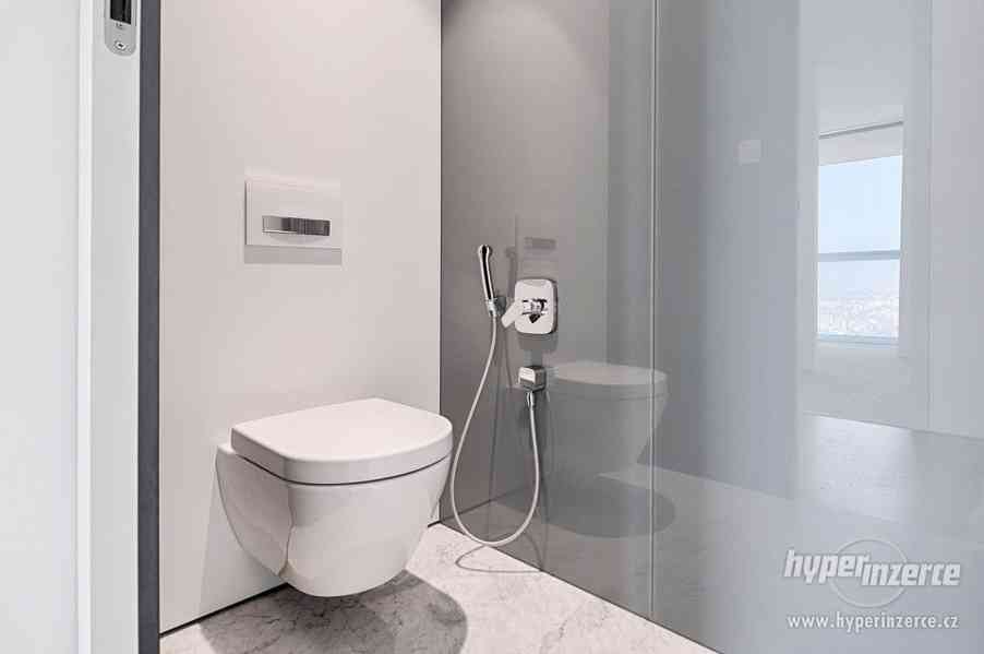 Pronájem vybaveného bytu 3kk(175,2m2), terasy, dvě parkovací místa, sklep, V Tower - foto 21