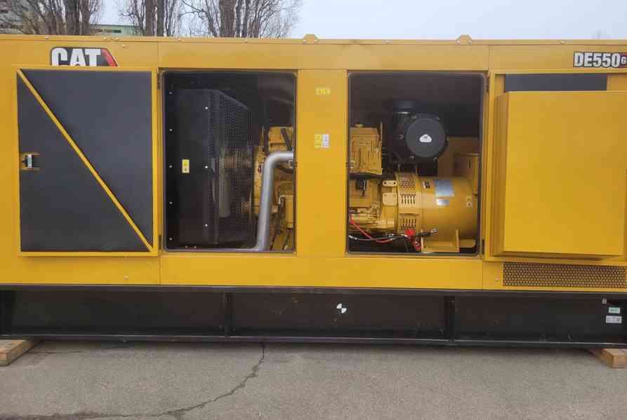 Elektrocentrála Caterpillar 550 kVA - půjčovna - foto 2