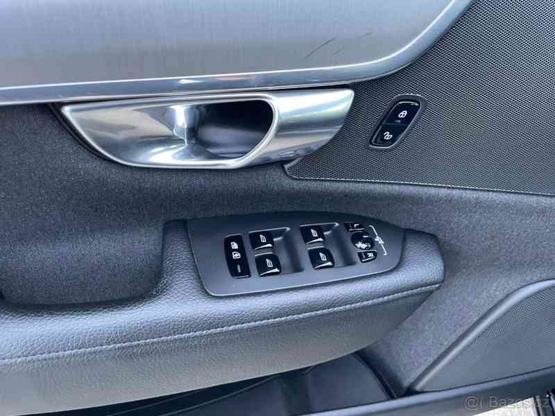 Volvo V90 2,0   145kw - automat 93 400 km - foto 17