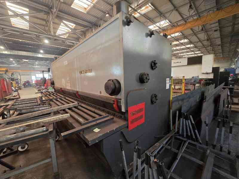  Hydraulické tabulové nůžky QC11K 18x6000 - foto 2