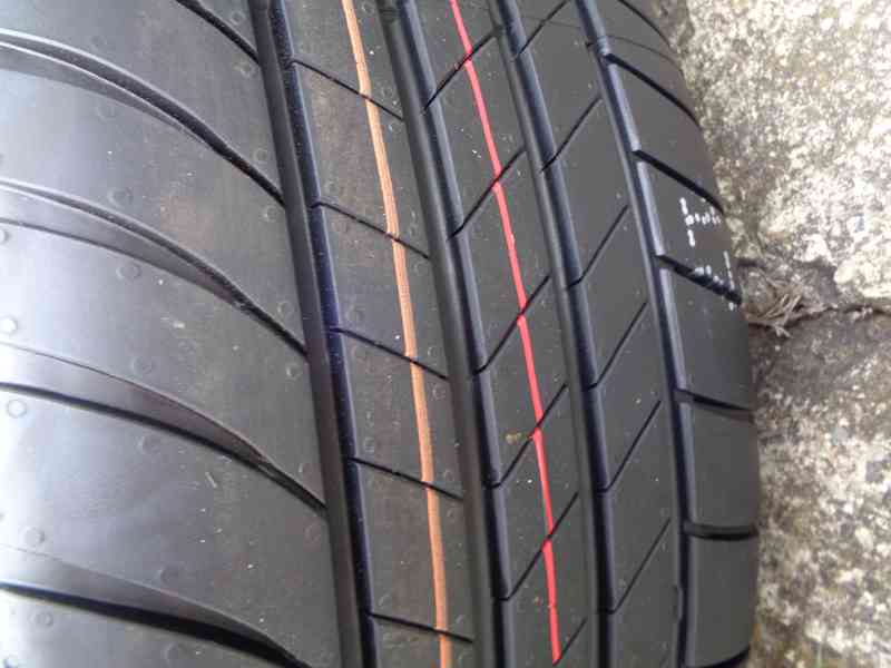 215/50/18 nové letní 215 50 18 Bridgestone - foto 1