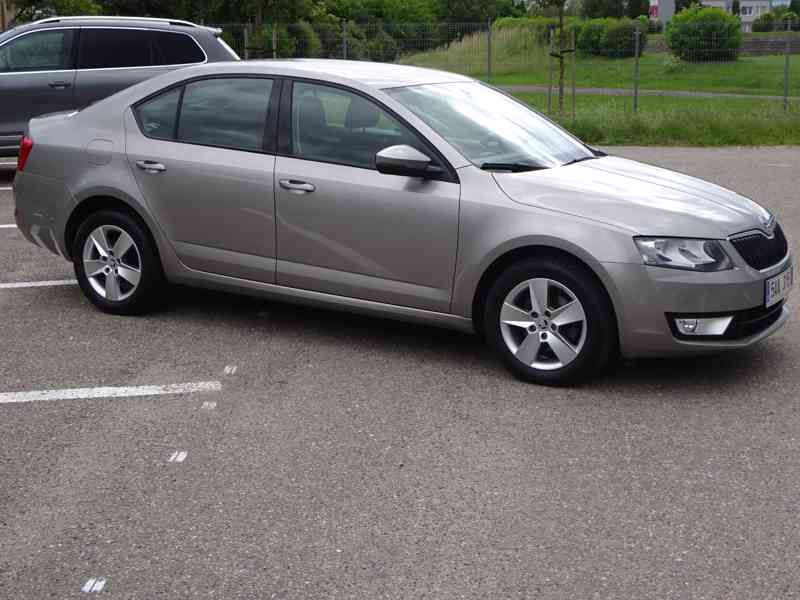 Škoda Octavia 1.4 TSI r.v.2015 (110 kw) el.serviska ČR - foto 2