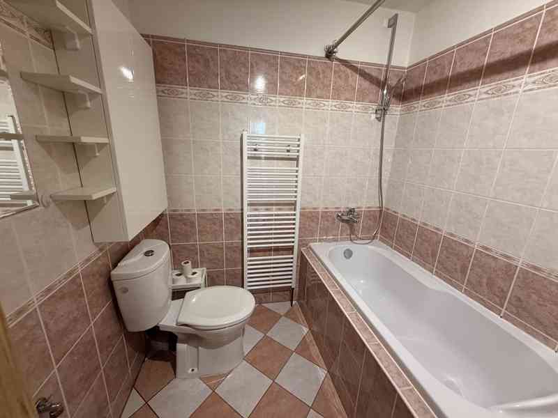 PRONÁJEM CIHLOVÉHO BYTU 2+KK VE ŠLAPANICÍCH U BRNA   - foto 16