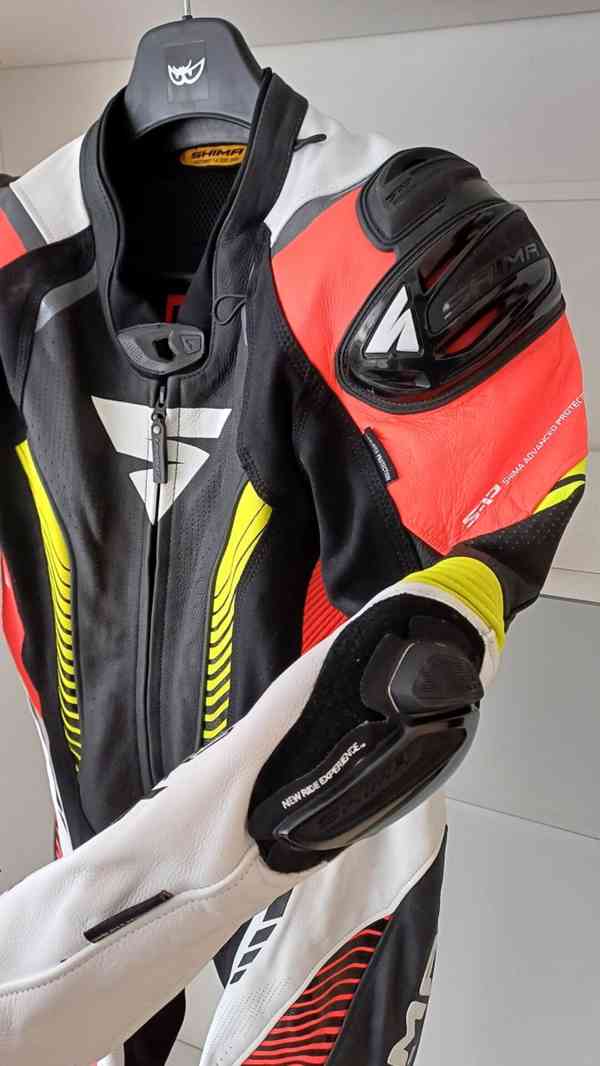 Kožená 1 - dílná kombinéza Shima Apex RS - foto 4