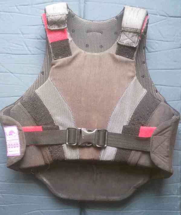 Lezečky Saltic, Jezdecká vesta, Trekové boty, Cyklobrašna - foto 7