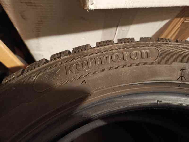 Prodám zimní pneu 205/55R17 z roku 2020 se vzorkem 8mm - foto 3