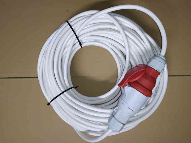 Prodám prodlužovací kabel 400V