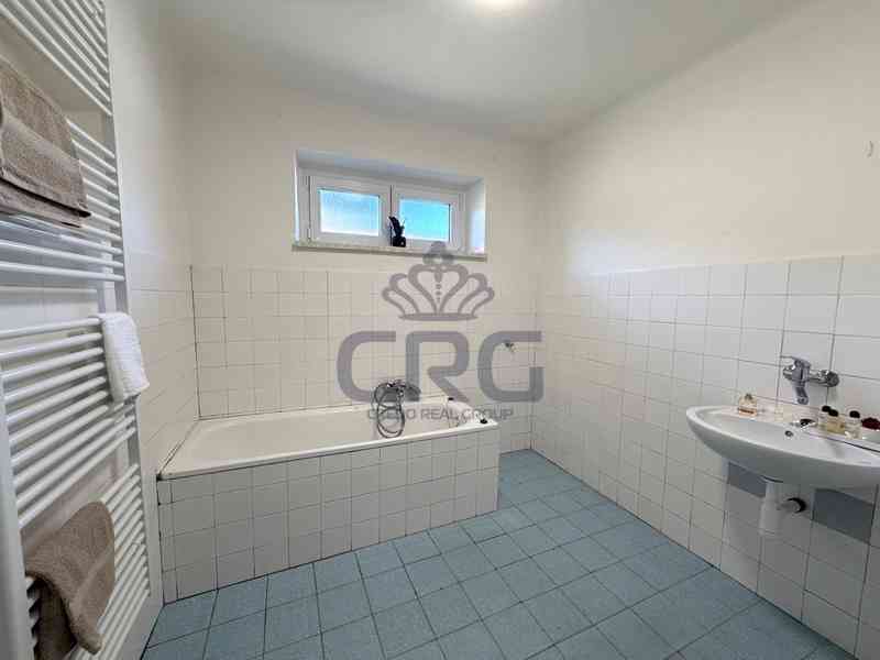 PRONÁJEM RODINNÉHO DOMU 2+1 SE ZAHRADOU V OBCI ROSICE - foto 8