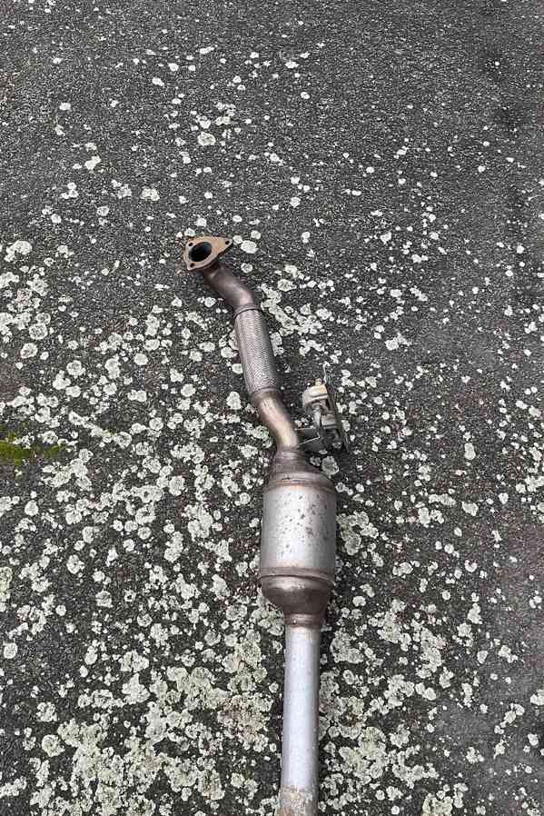 OCTAVIA 1.9TDI 1.díl výfuku s katalyzátorem - foto 5