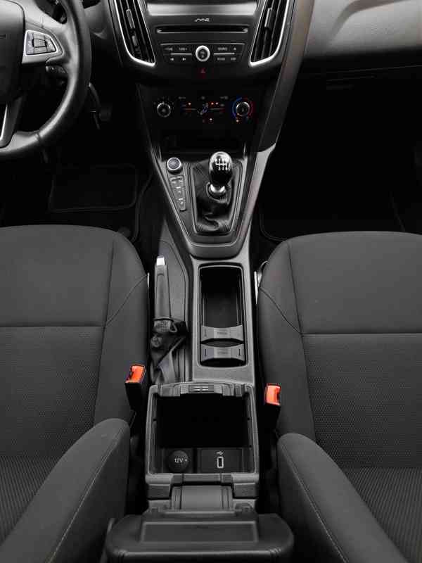 Ford Focus Ecob. 92KW- 2017,VÝBAVA,AUTO.PARKOVÁNÍ,NAVIGACE - foto 28