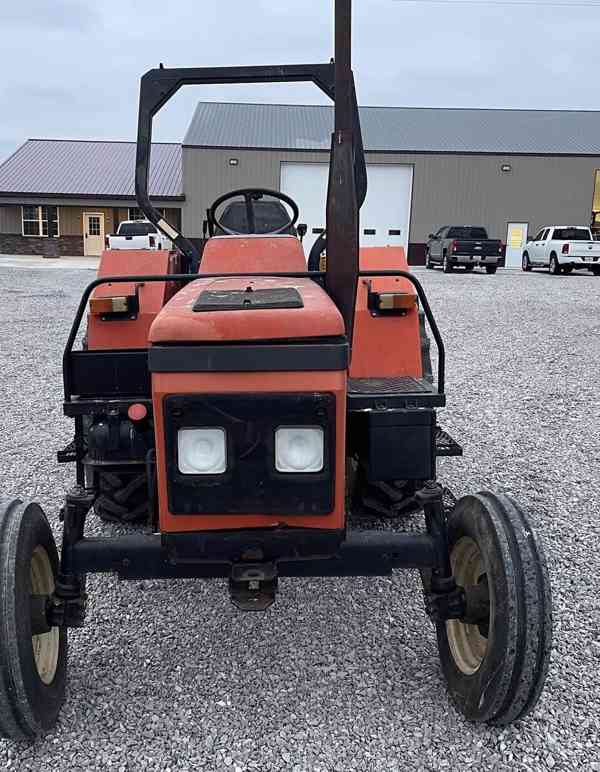  zetor 3320 - Plně vybavený traktor - foto 6