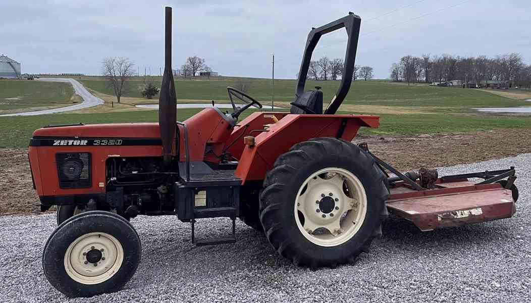  zetor 3320 - Plně vybavený traktor - foto 9