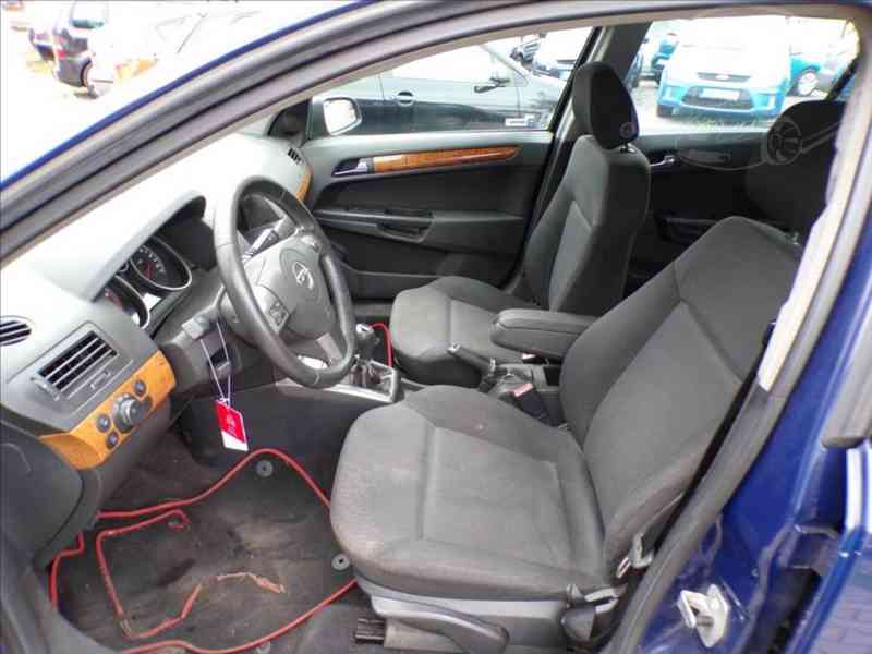 Opel Astra 1,7 CDTi N1,TAŽNÉ ZAŘÍZENÍ - foto 7