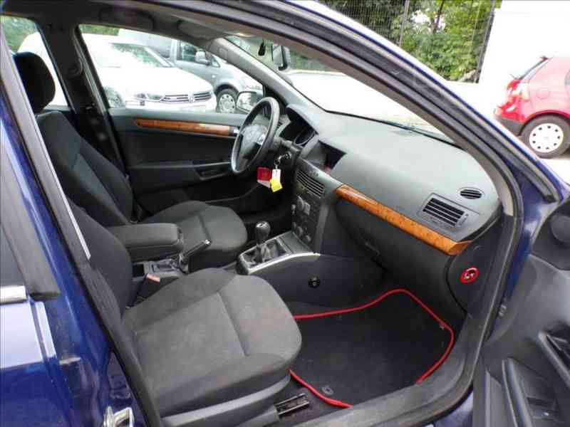Opel Astra 1,7 CDTi N1,TAŽNÉ ZAŘÍZENÍ - foto 11