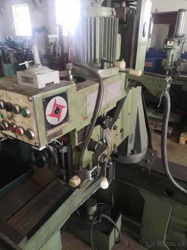 Nástrojářská frézka Unitos 25 - foto 3