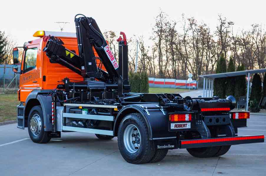 MERCEDES AXOR 1933 HÁKOVÝ NOSIČ KONTEJNERŮ HYDR. RUKA EURO5 - foto 5