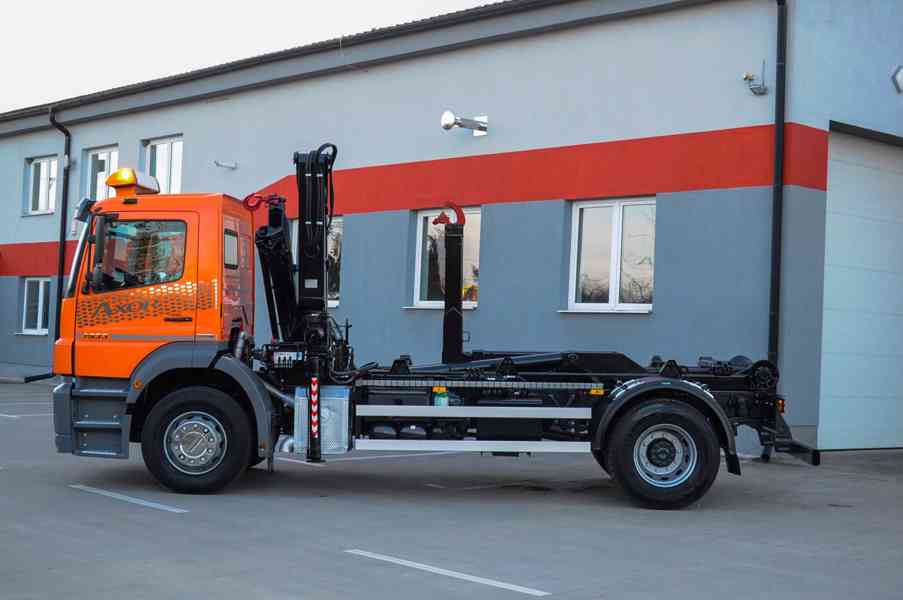 MERCEDES AXOR 1933 HÁKOVÝ NOSIČ KONTEJNERŮ HYDR. RUKA EURO5 - foto 4