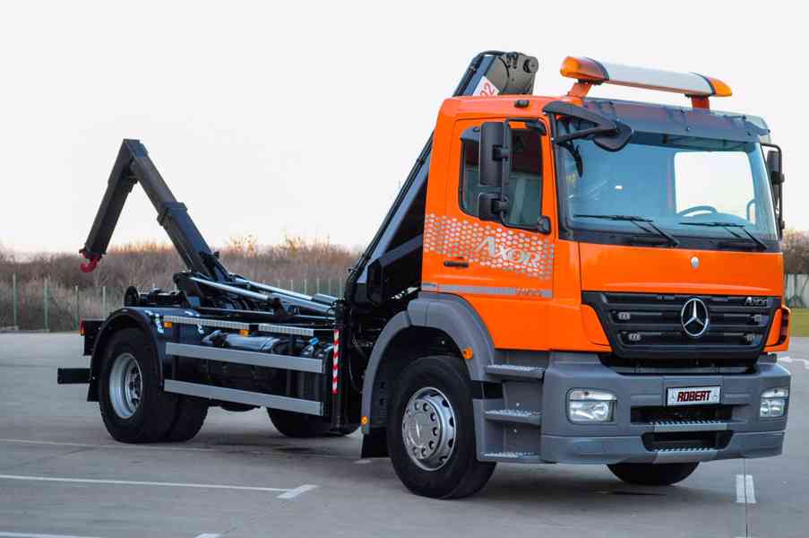 MERCEDES AXOR 1933 HÁKOVÝ NOSIČ KONTEJNERŮ HYDR. RUKA EURO5 - foto 70